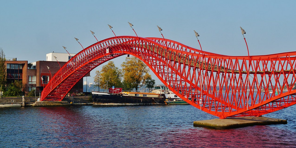 Фото Амстердам: Мост Питон, Центр и Запад (Амстердам, Роттердам, Утрехт, Алмере), Нидерланды
