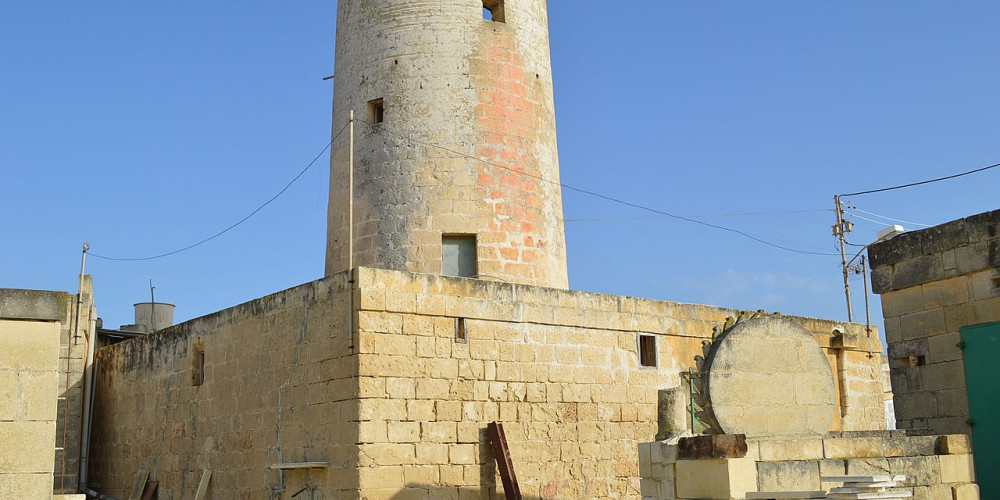 Фото Кренди: Ветряная мельница Кренди, Мальта (и Гозо), Мальта