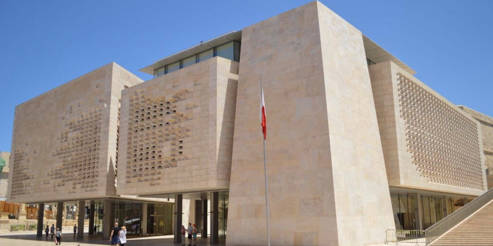 Фото Валлетта: Здание парламента, Мальта (и Гозо), Мальта