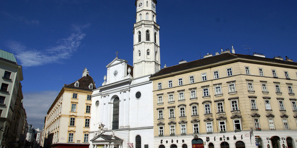 Фото Вена: Церковь Святого Михаила, Вена, Нижняя и Верхняя Австрия (Линц, Санкт-Пёльтен, Кремс, Штайр), Австрия