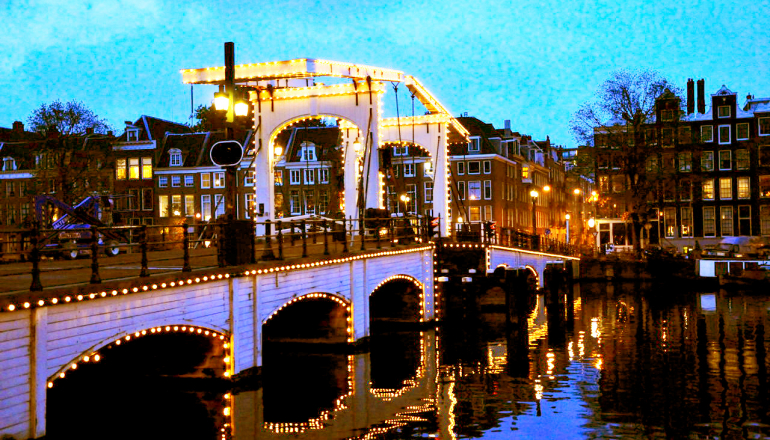 Места, где стоит побывать в Амстердаме